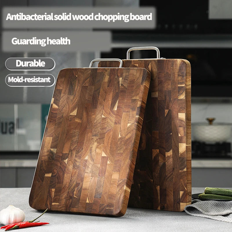 The cutting board is made of solid wood, acacia wood, with dark checkered patterns and fruit wood Chopping board