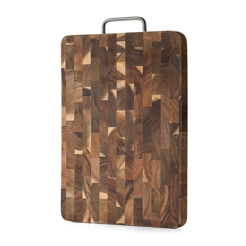 The cutting board is made of solid wood, acacia wood, with dark checkered patterns and fruit wood Chopping board