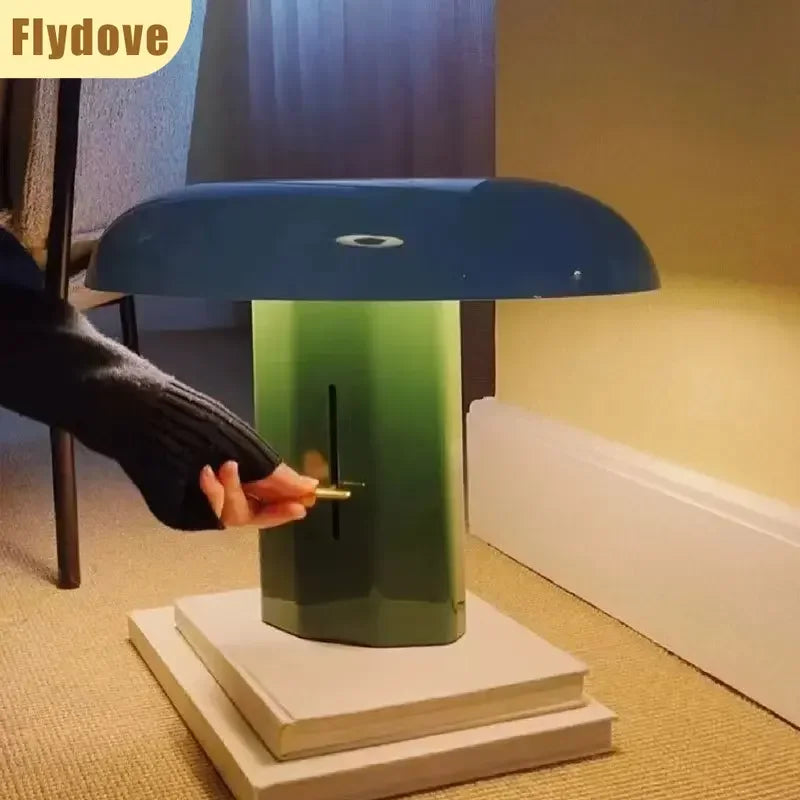 Italian Wrought Iron Table Lamp Creative Mushroom Shaped Design Living Room Bedroom Decoration Indoor LED Lighting Fixtures