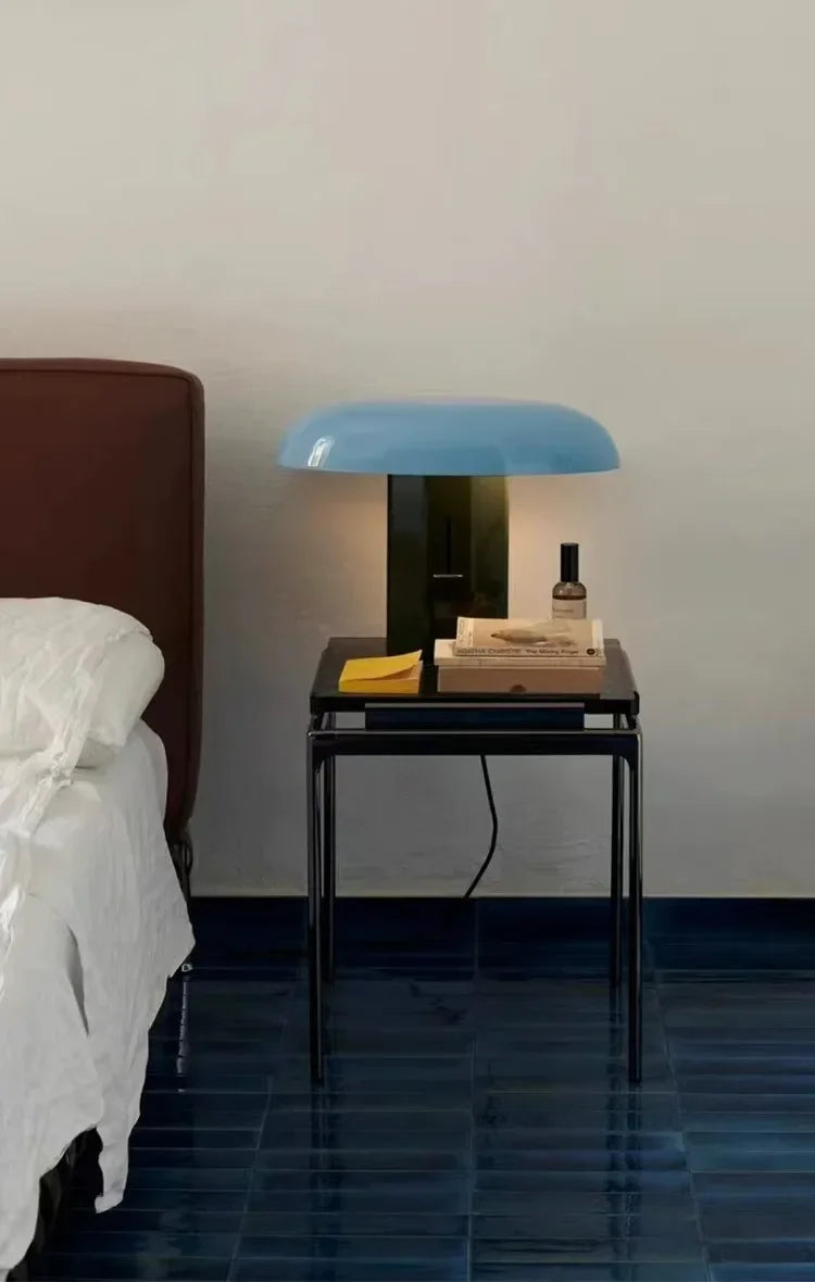 Italian Wrought Iron Table Lamp Creative Mushroom Shaped Design Living Room Bedroom Decoration Indoor LED Lighting Fixtures