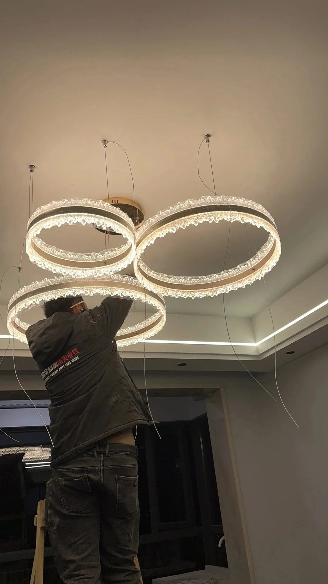Italian iceberg modern light luxury style living room chandeliers high-end dining main light 2025 new round atmospheric lighting
