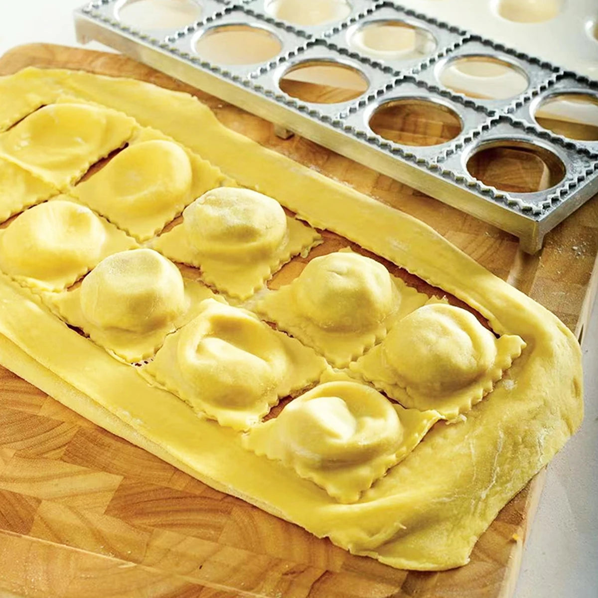 Ravioli Maker Ravioli Press Mold Italian Pelmeni Maker Mold Ravioli Maker Press Pasta Press Cutter Tool Meat Pie Dumpling Maker